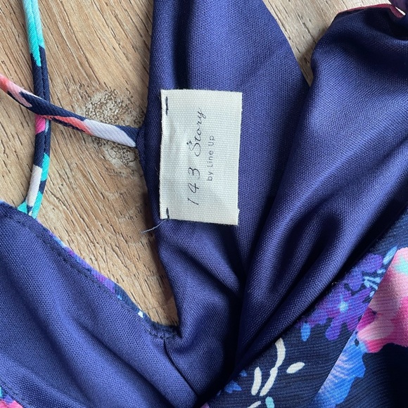 143 Story Navy Bright Floral Maxi Dress S Criss Cross Strappy Boho Summer - Picture 3 of 5